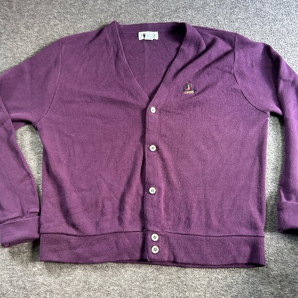 Vintage IZOD‎ Sweater Mens Medium Purple Button Cardigan Crest Logo USA 80s - Picture 1 of 9